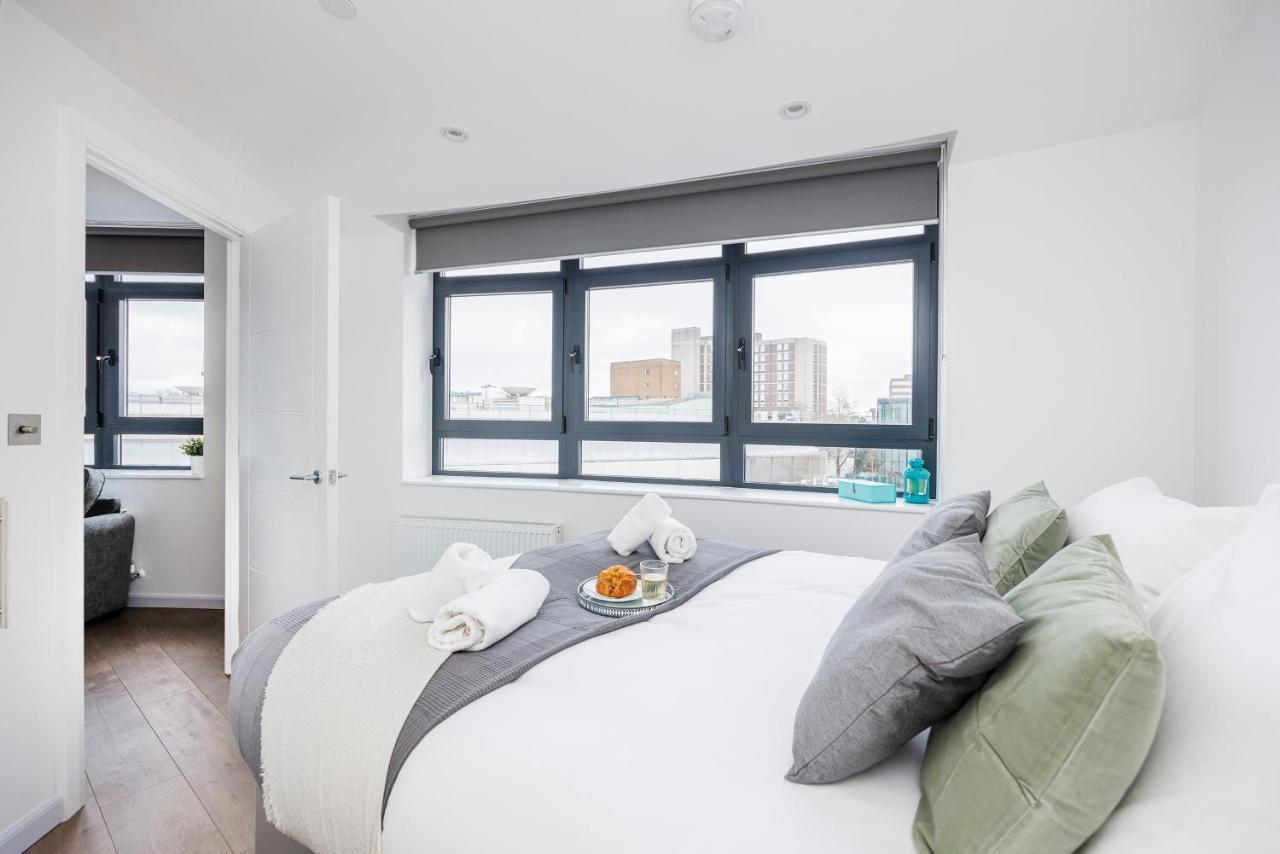 Cresta House - Modern Apartments Luton  Exterior foto