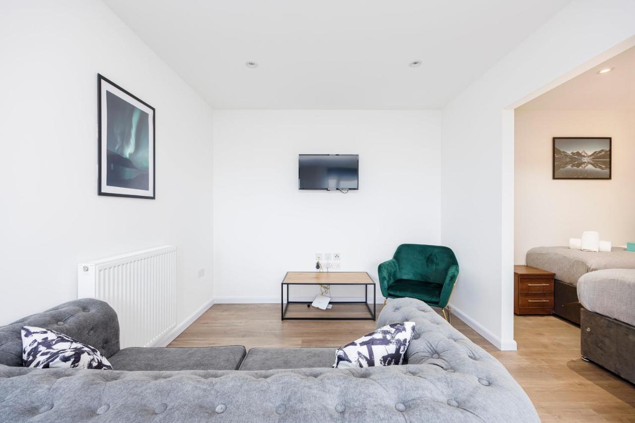Cresta House - Modern Apartments Luton  Exterior foto