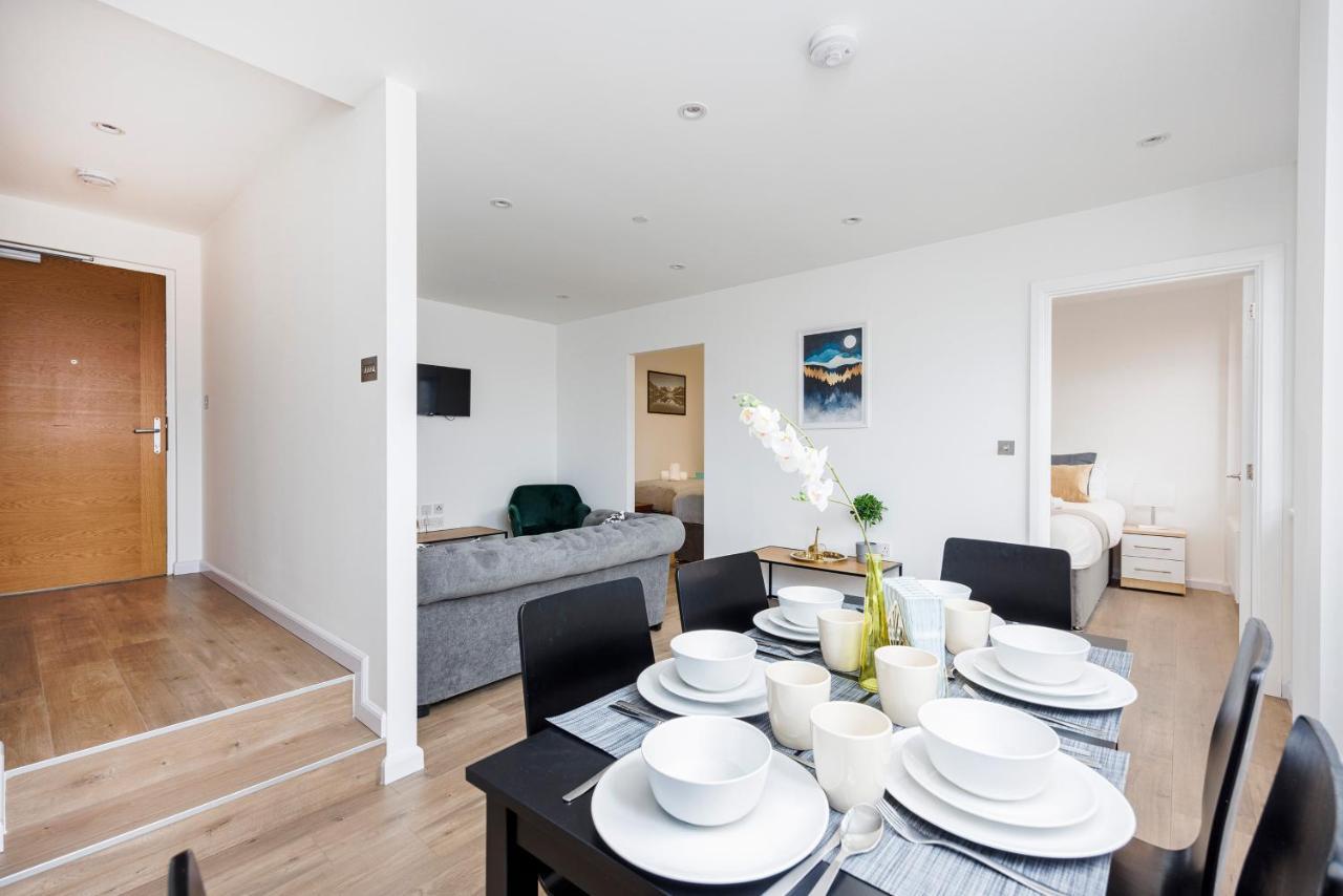 Cresta House - Modern Apartments Luton  Exterior foto